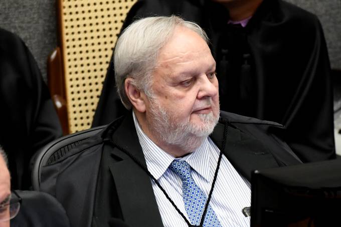 Alvos da Lava Jato ameaçaram ministro do STJ, diz revista