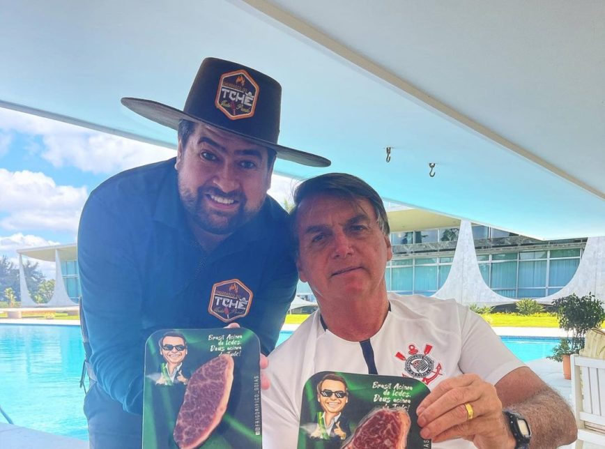 Bolsonaro promove churrasco com picanha de R$ 1.799,99 o quilo