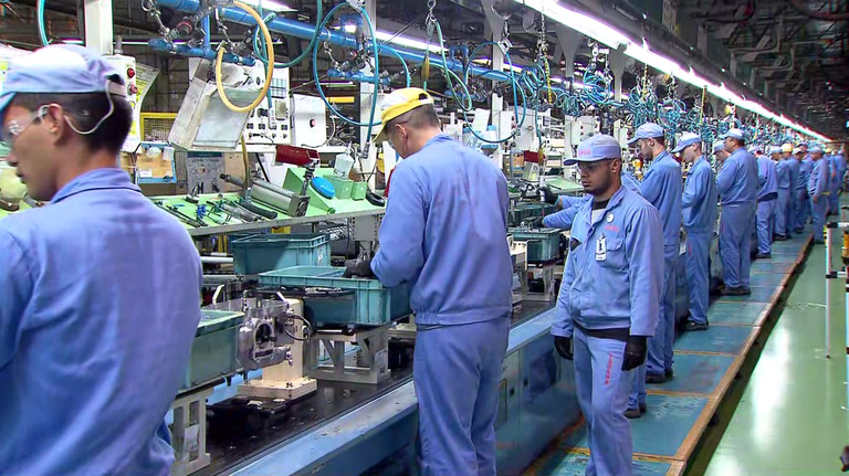 Faturamento industrial no mês de março supera fevereiro, divulga CNI