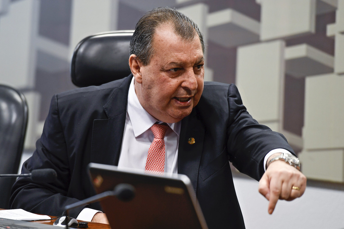 Omar Azi, presidente da CPI da Covid do senado, em entrevista ao Roda Vida