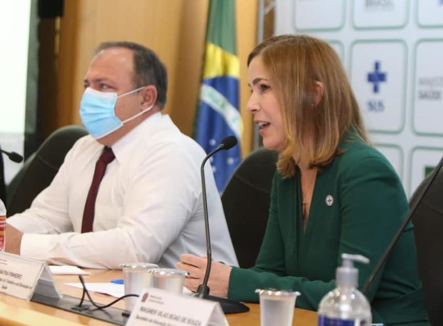 Falta de oxigênio Capitã cloroquina " eja o depoimento que levou à CPI a “capitã cloroquina”