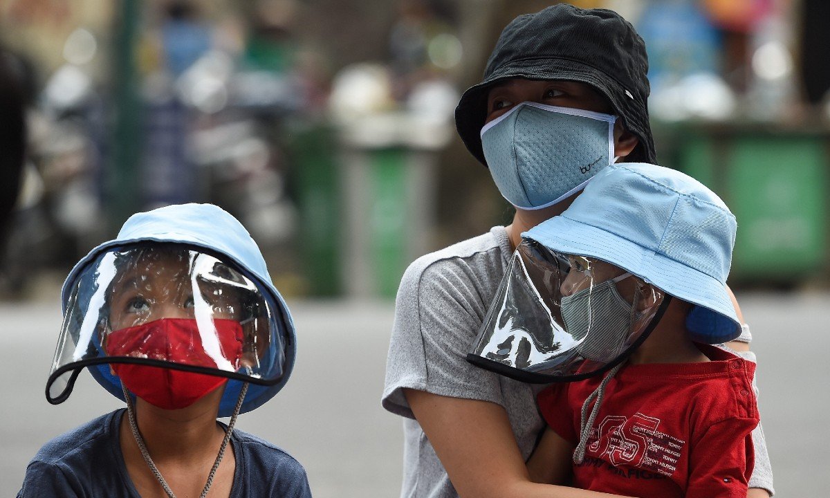 Variante que mistura as da Índia e Reino Unido surge no Vietnã