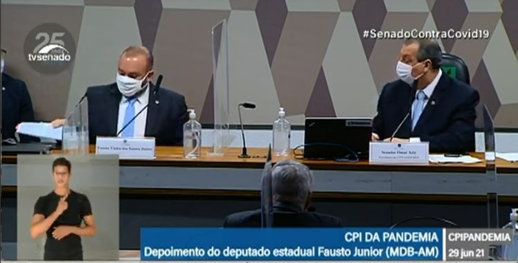 Deputado sua, fica vermelho e não explica falhas da CPI da ALE-AM