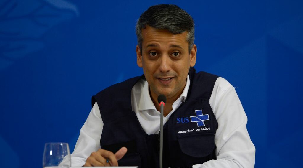 ministerio, exonera, diretor, propina