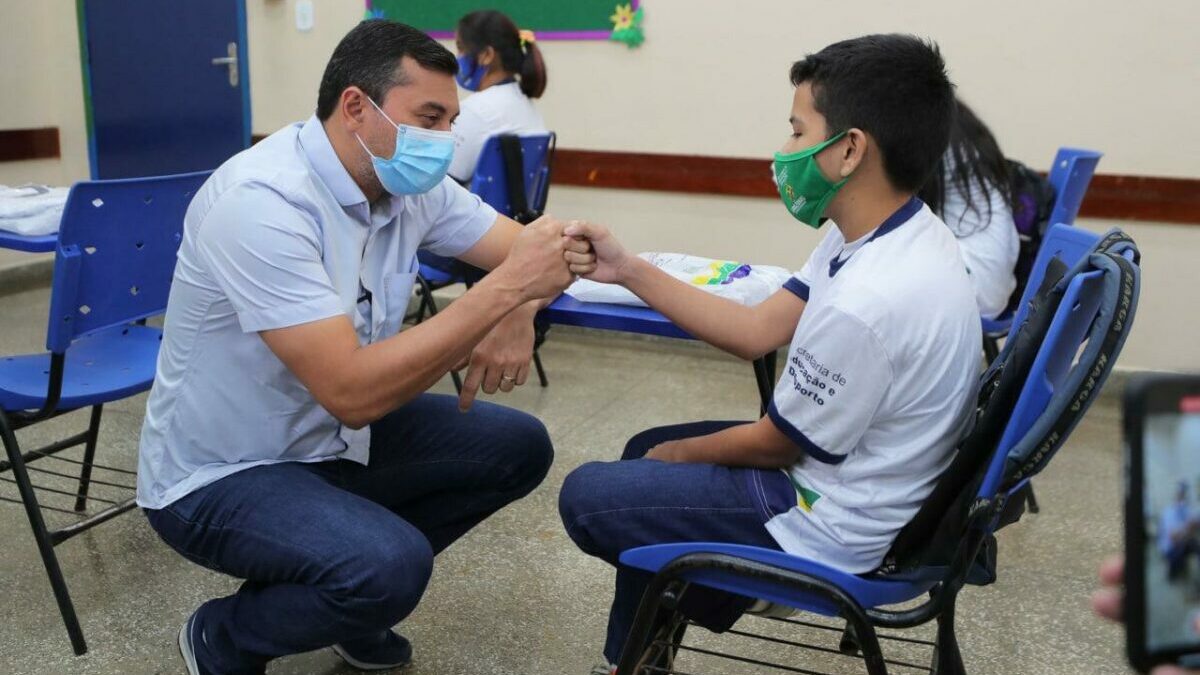 lima, material, escolar, fardamento