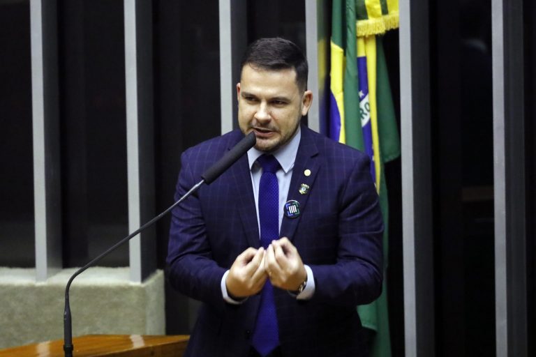 Aprovado cultivo da cannabis para uso medicinal; Capitão Alberto vota contra