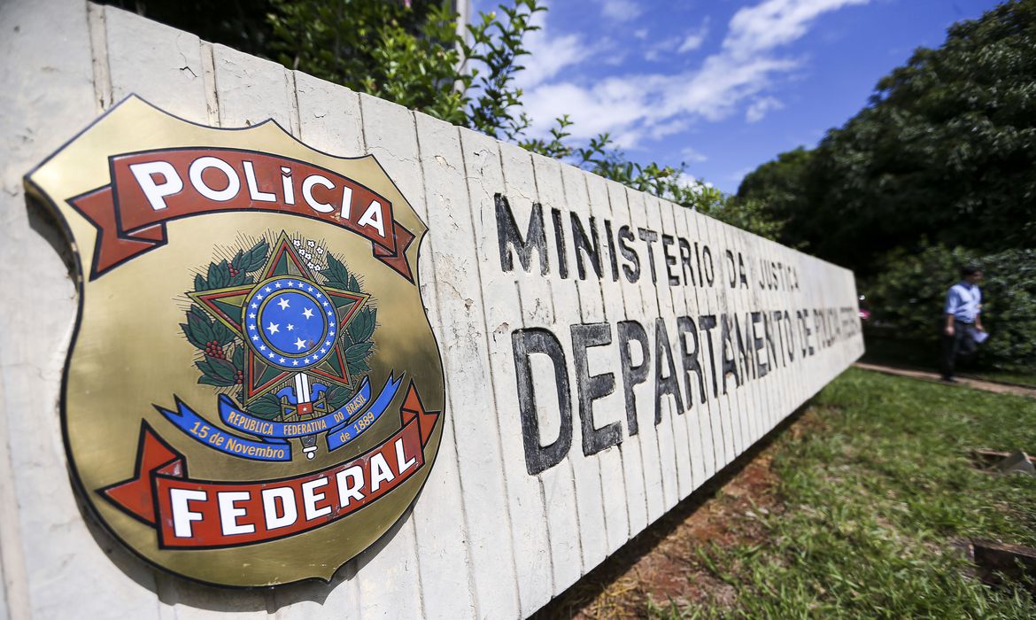Governo afasta investigados na operação Akuanduba da Polícia da Federal