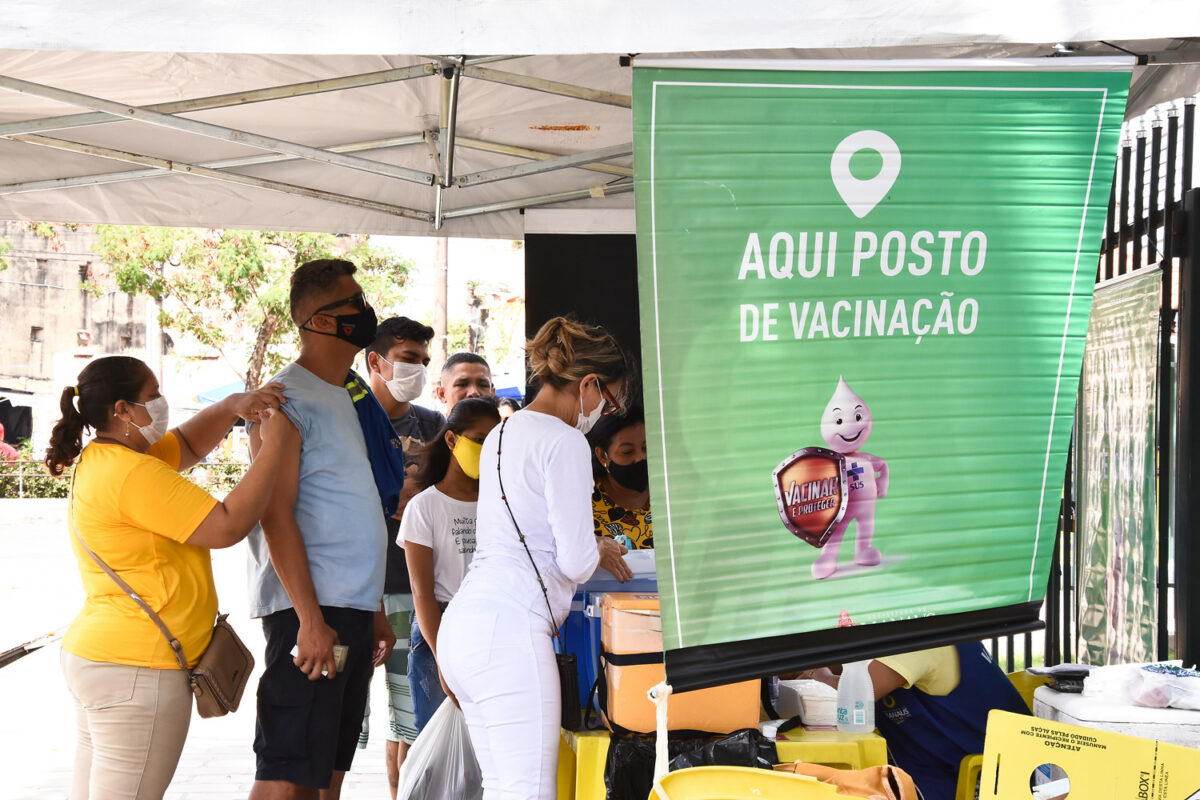 População de 18 a 60 anos vai ter apenas dose de reforço em 2022