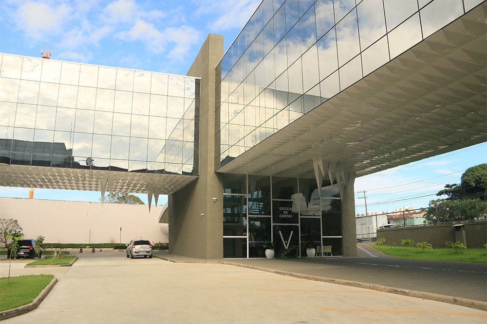 Vai ter seleção de 100 estagiários para a Escola de Contas do TCE-AM