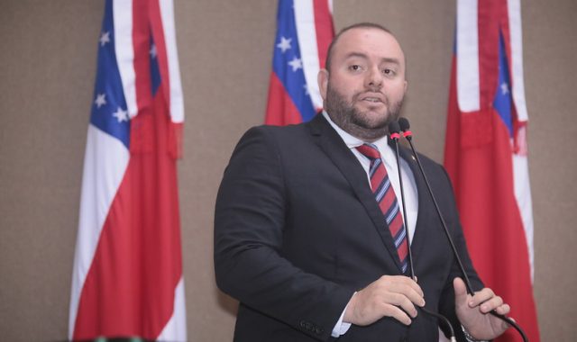 Fausto Júnior retira assinatura de CPI da Pandemia na ALE-AM