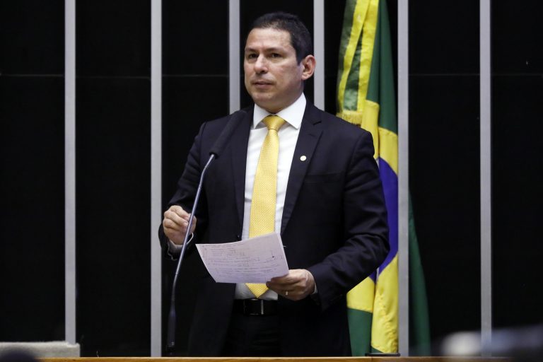 IPI 'Ministro ainda não entendeu que não é mais operador de bolsa', diz Ramos