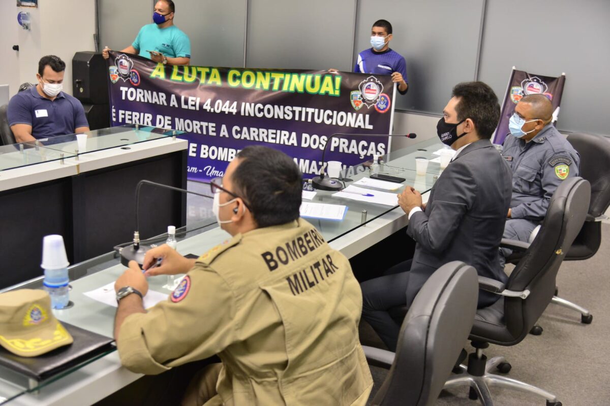 Deputado puxa audiência na ALE-AM pela promoção de militares