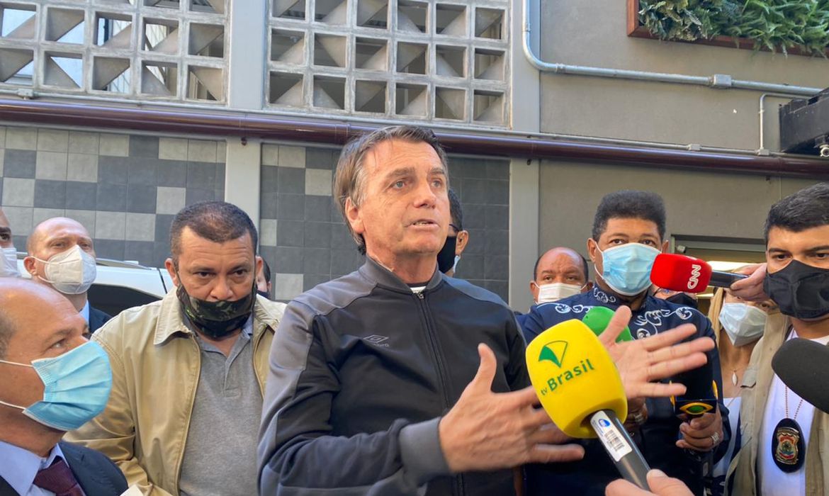 Bolsonaro declara que "só Deus" o tira do Poder Executivo Federal