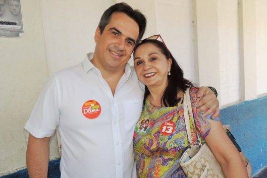 Bolsonaro abre vaga à mãe do presidente do Progressistas no Senado