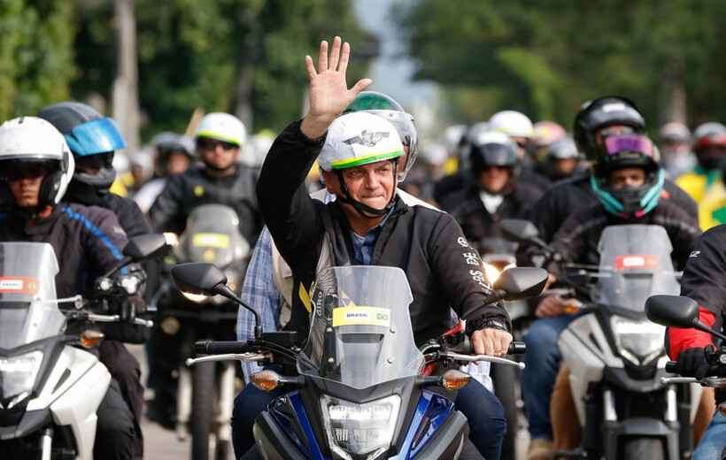 Dória rejeita pedido de Bolsonaro e multa da covid é mantida