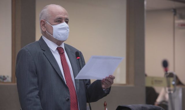 Governadores não são responsáveis pela subida da gasolina, diz Serafim