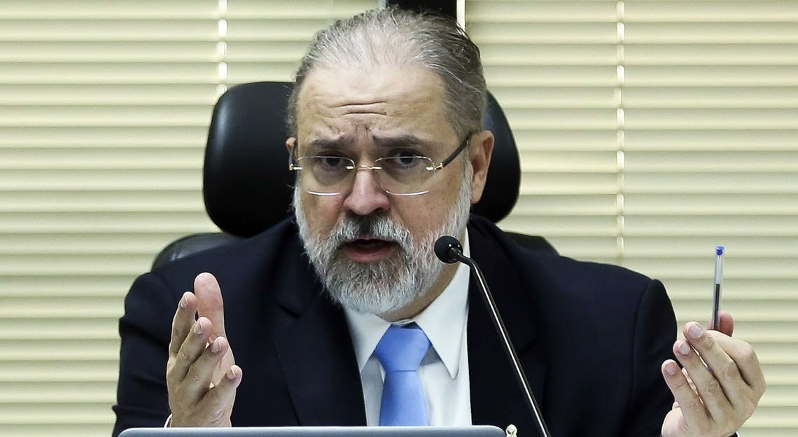 aras, alinhamento, bolsonaro, constituicao