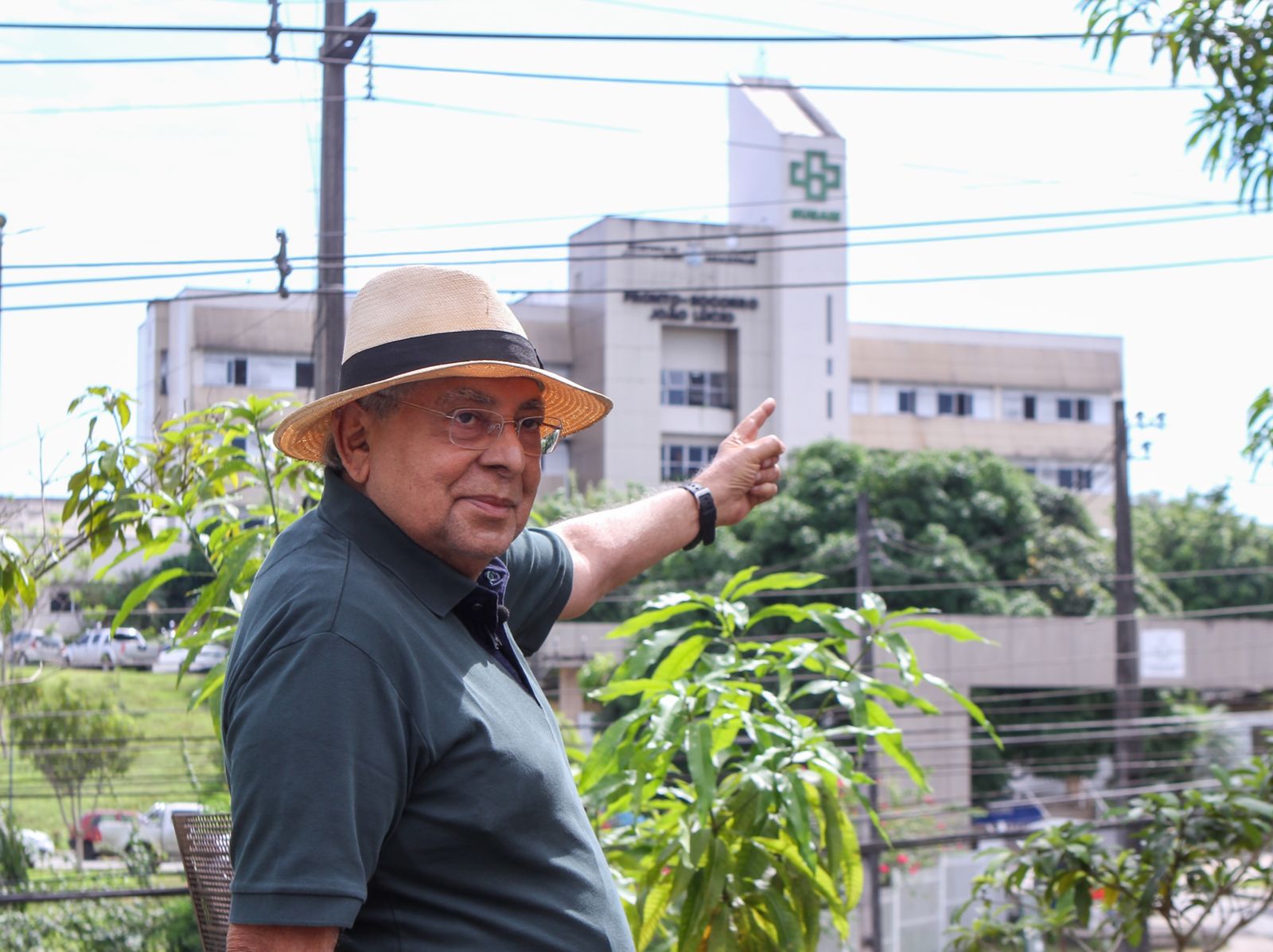 Amazonino Mendes vai gravar vídeo para mostrar suas realizações