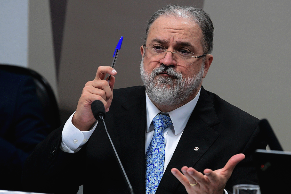 Augusto Aras se queixa de uso das redes para ‘destruir reputações’