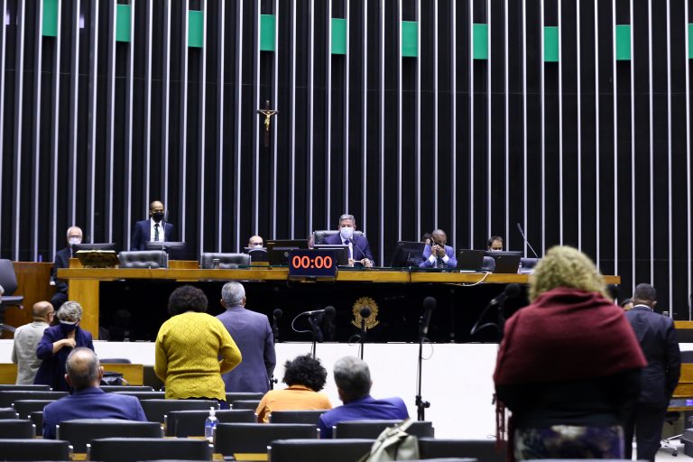 Câmara aprova Medida Provisória que simplifica abertura de empresas