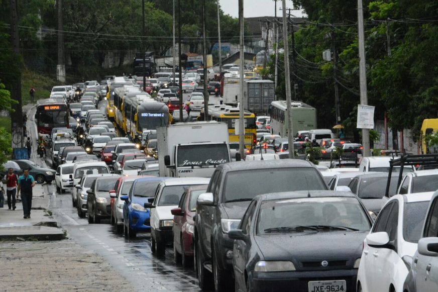 volta às aulas traz congestionamentos também em Manaus