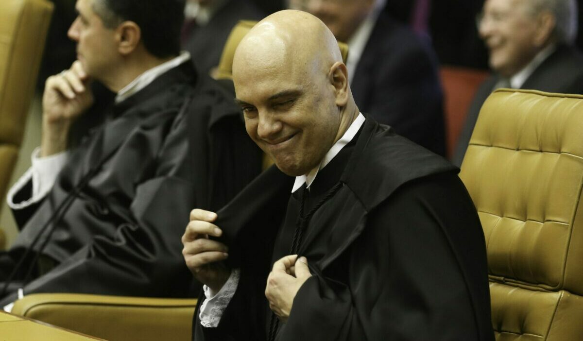 moraes, bolsonaro, investigado, fake, news