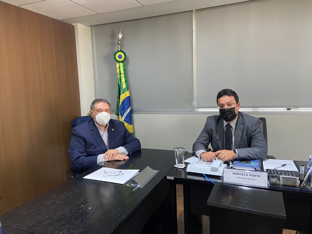 FNDE autoriza recursos a quadras de esporte em seis municípios