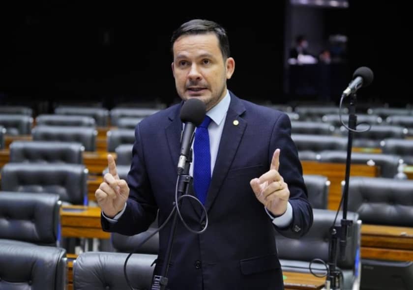 Aprovada restrição de uso de taxas alfandegárias devidas à Suframa