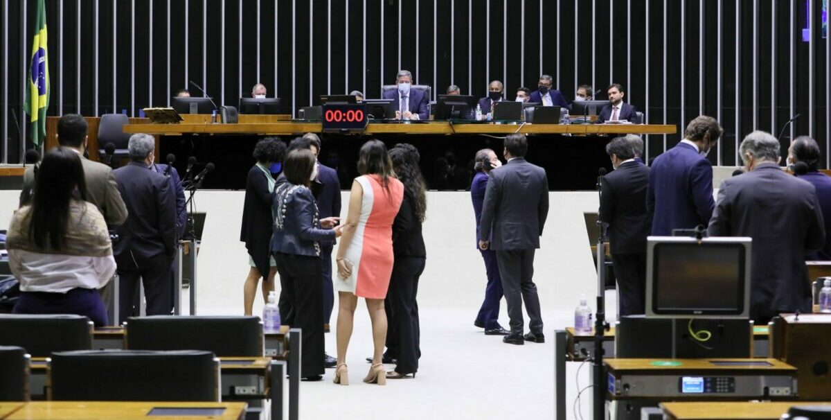 camara, lucros, dividendos, ir