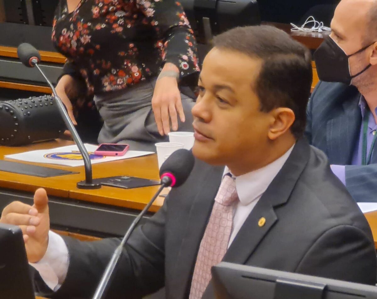 Delegado Pablo anuncia que está infectado pela terceira vez com covid-19
