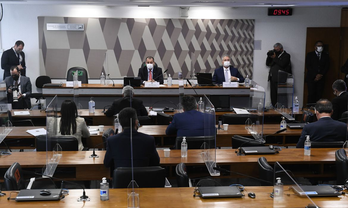 Militar de alta patente, com gabinete no Planalto, é alvo da CPI da covid