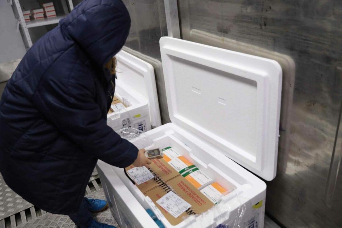 Amazonas volta a receber Coronavac, agora 108 mil doses