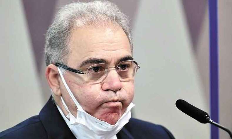 Queiroga apaga post em que afirma vacinação de 315 milhões de pessoas