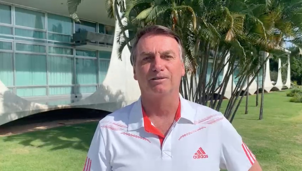 Bolsonaro faz convite para evento em Manaus