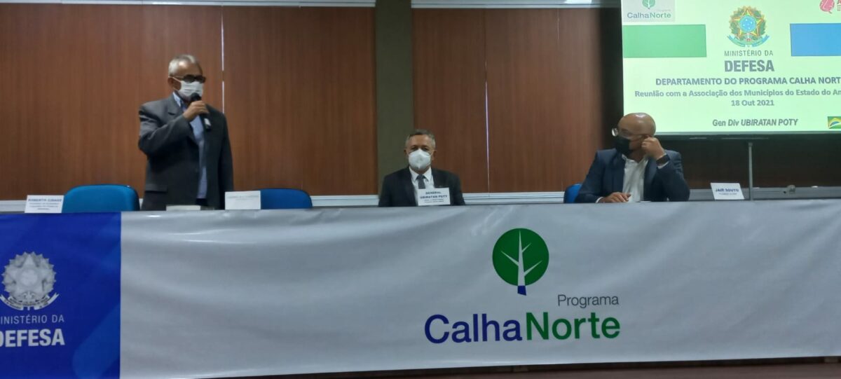 Calha Norte vistoria 57 convênios com municípios do Amazonas