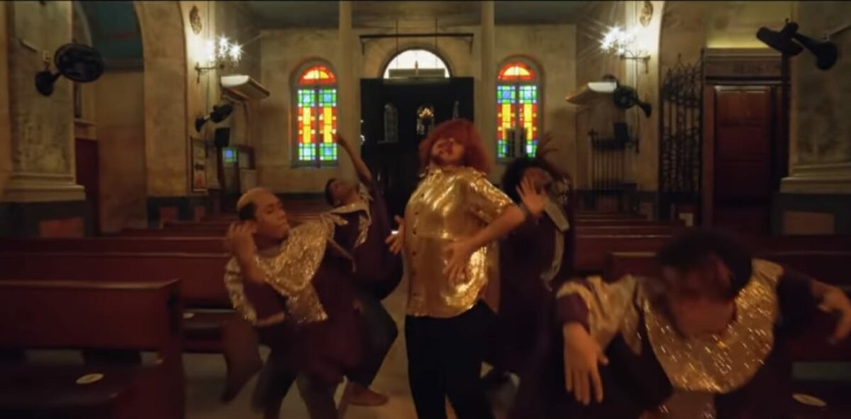 Vídeoclipe LGBTQIA+ gravado em igreja de Manaus estarrece católicos