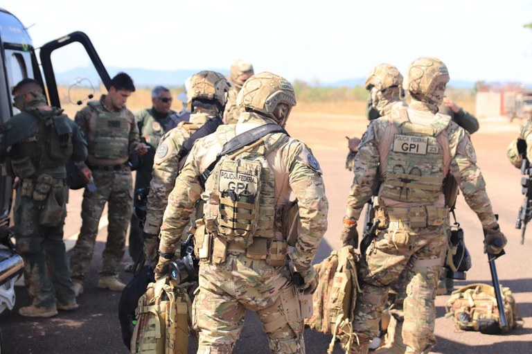 Vaza operação da PF, Funai e Ibama em terra indígena e garimpeiros escapam