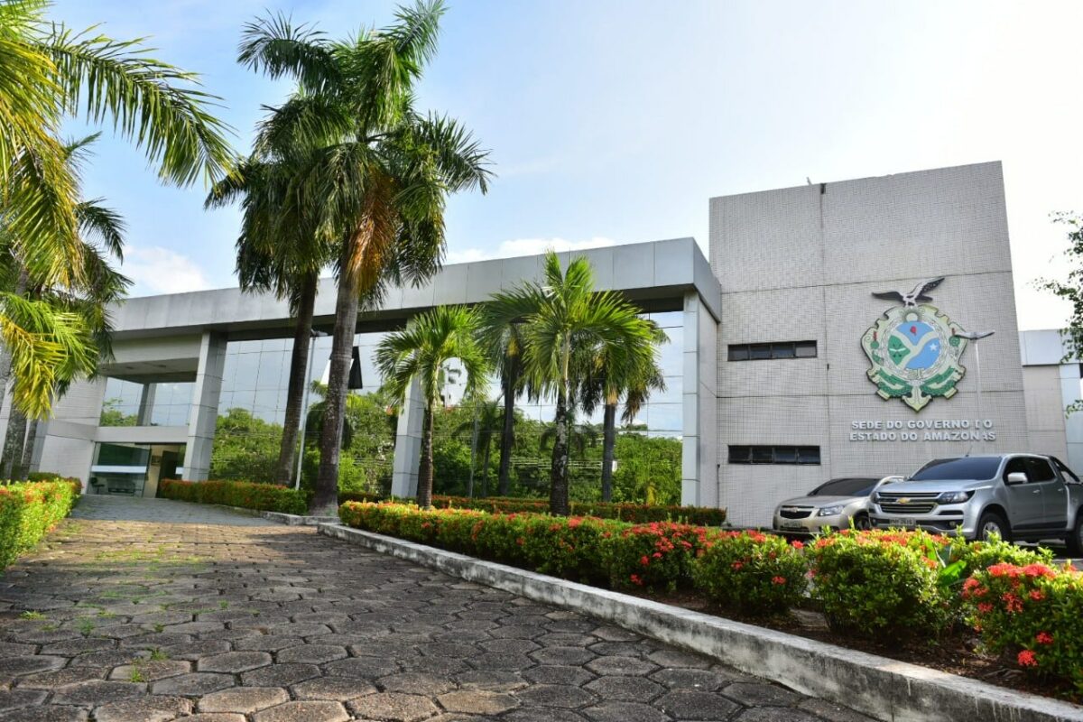 Governo do Amazonas decreta ponto facultativo na segunda-feira (11)