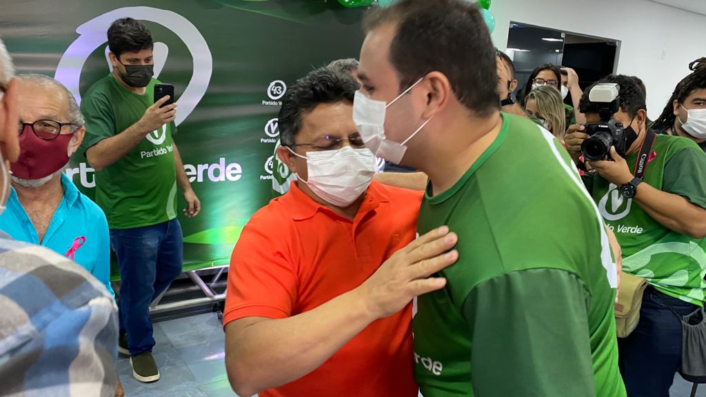 "O PV está na nossa aliança", diz Sinésio Campos a Roberto Cidade