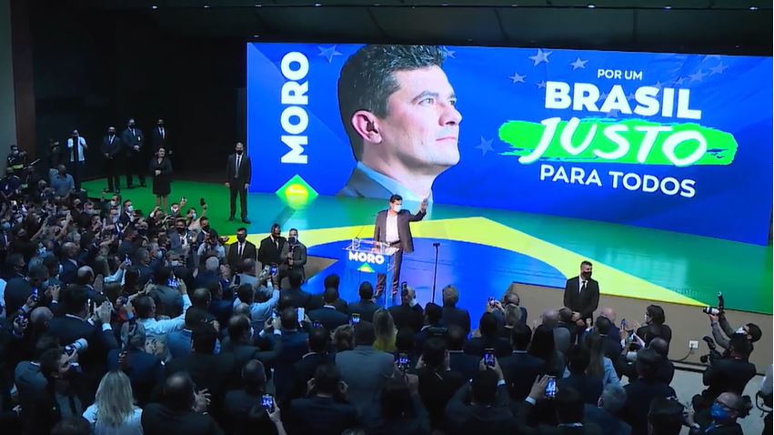 Senadores do Podemos Moro formaliza filiação ao Podemos e mira o Planalto em 2022