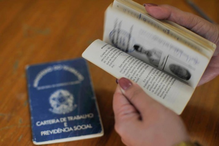 Desemprego recua, mas ainda atinge 13 milhões de brasileiros