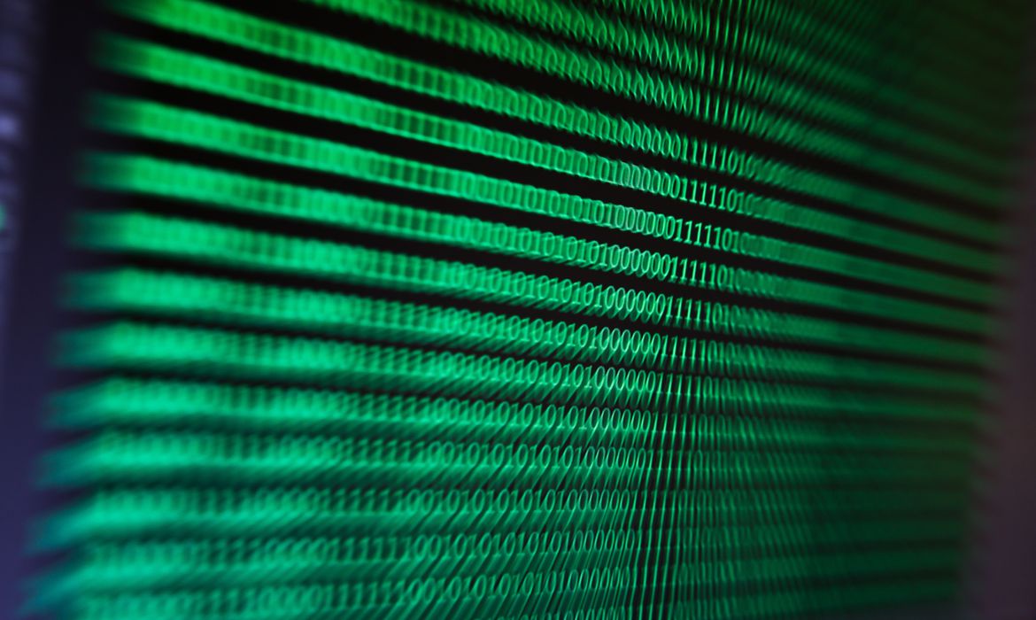 Ataque hacker a órgãos do governo Bolsonaro não parou na saúde