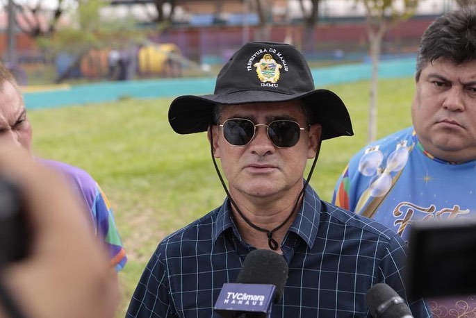 Prefeito lamenta assassinato de médicos veterinários em Manaus