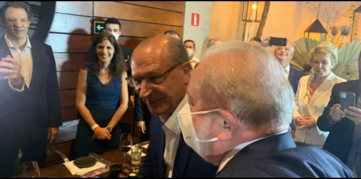 Vice de Lula Time de Bolsonaro já teme vitória de Lula e inicia ataques a Alckmin