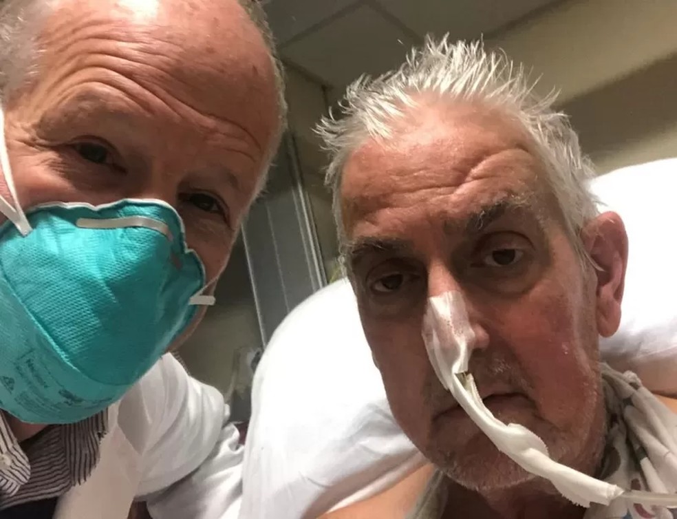 Homem recebe coração de porco e passa bem, em transplante inédito