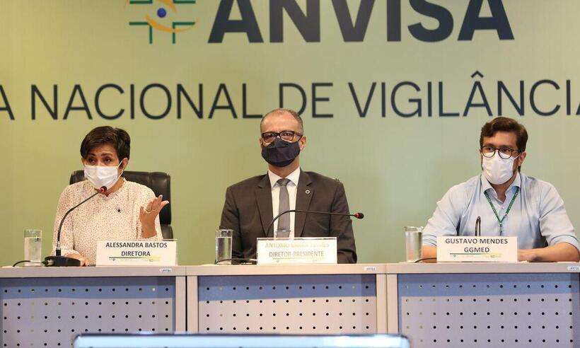 Diretores da Anvisa sofrem ameaças por indicar Coronavac em crianças