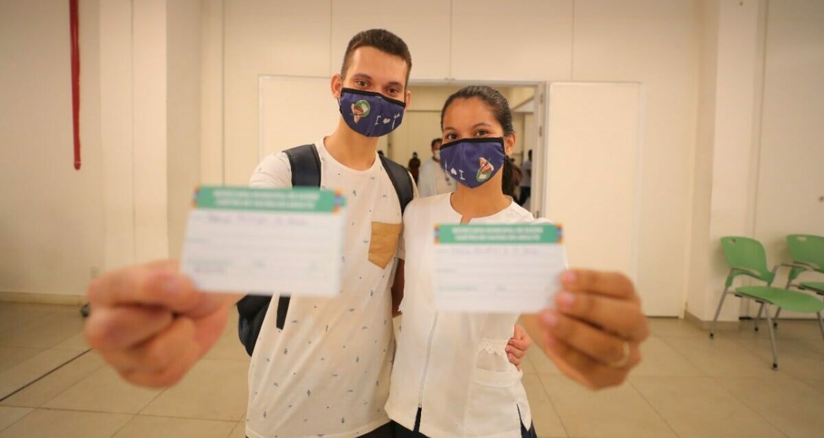 mp, defensorias, governo, comprovante, vacina