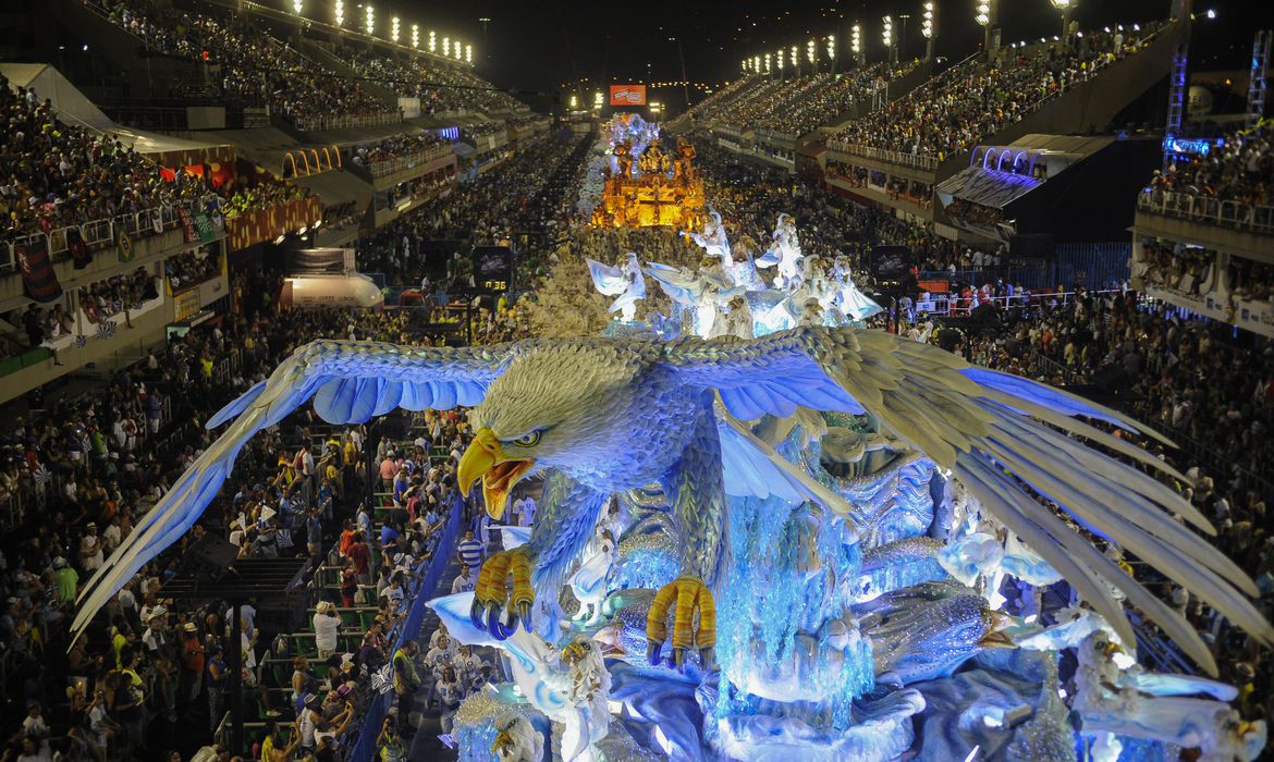Carnaval do Rio e São Paulo terão desfiles em feriado de Tiradentes
