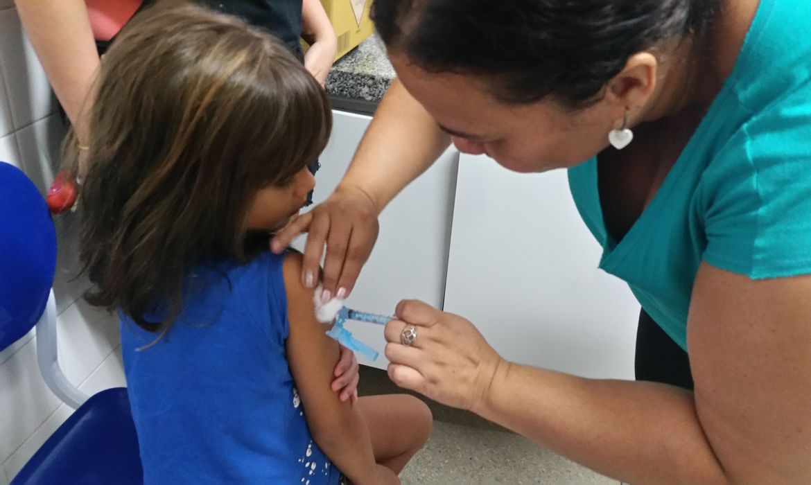 Coronavac para menor de 5 anos é pedido de governadores à Anvisa