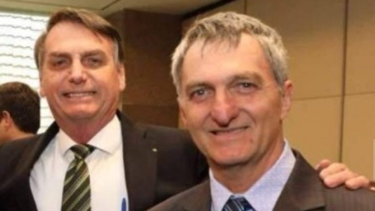 Município de irmão de Bolsonaro é beneficiado com verba do orçamento secreto